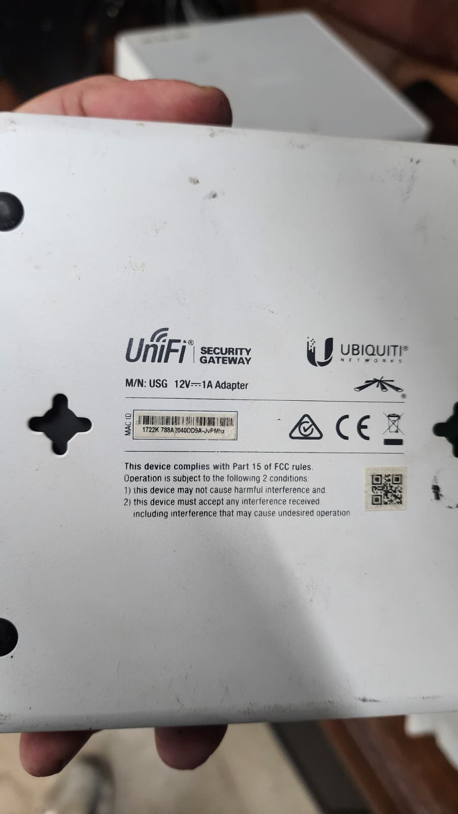 Ubiquiti Networks UniFi Security Gateway (USG)  No Power Supply