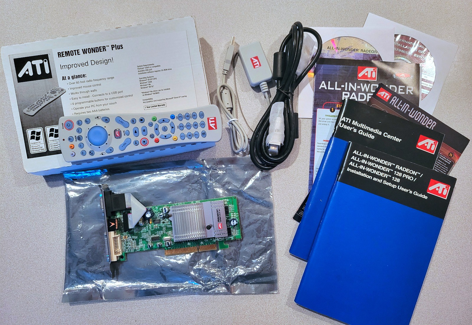 ATI RADEON VT-9550128A 128MB AGP video card DV VGA S video & REMOTE WONDER Plus