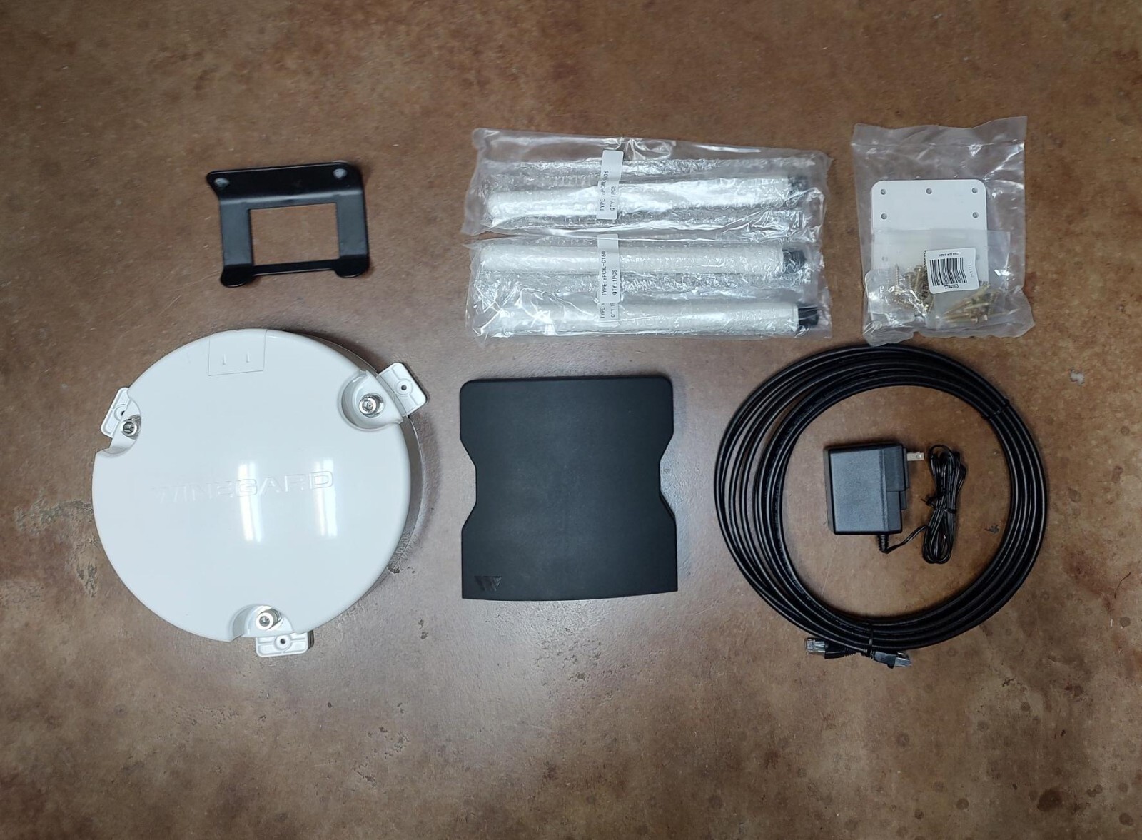 Winegard WF-3000 White ConnecT WF1 WiFi Extender Secure RV Internet - Open Box