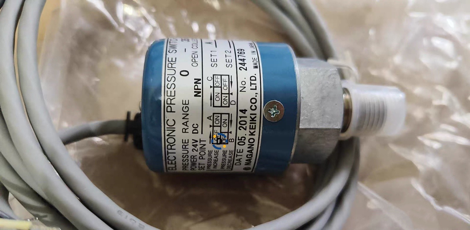 New CE10-374 Pressure sensor FedEx or DHL