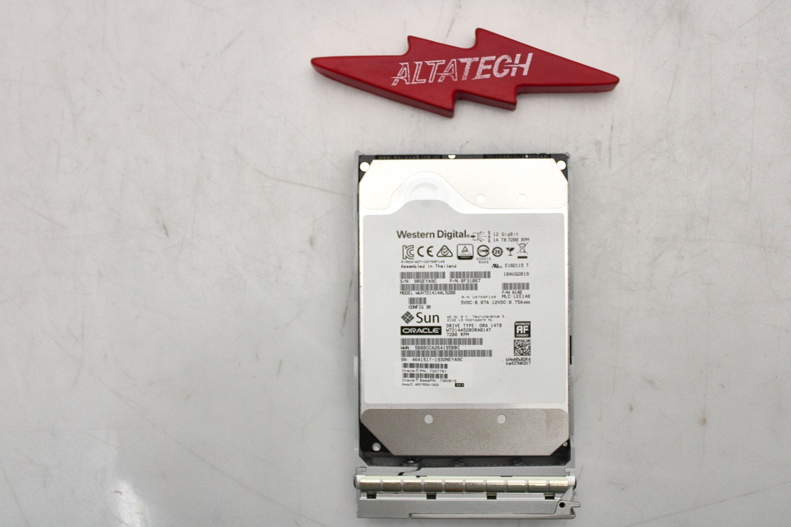 Sun Oracle 7357761 14TB 7.2K 3.5 12G SAS-3 HDD Hard Disc Drive w/ Coral Bracket