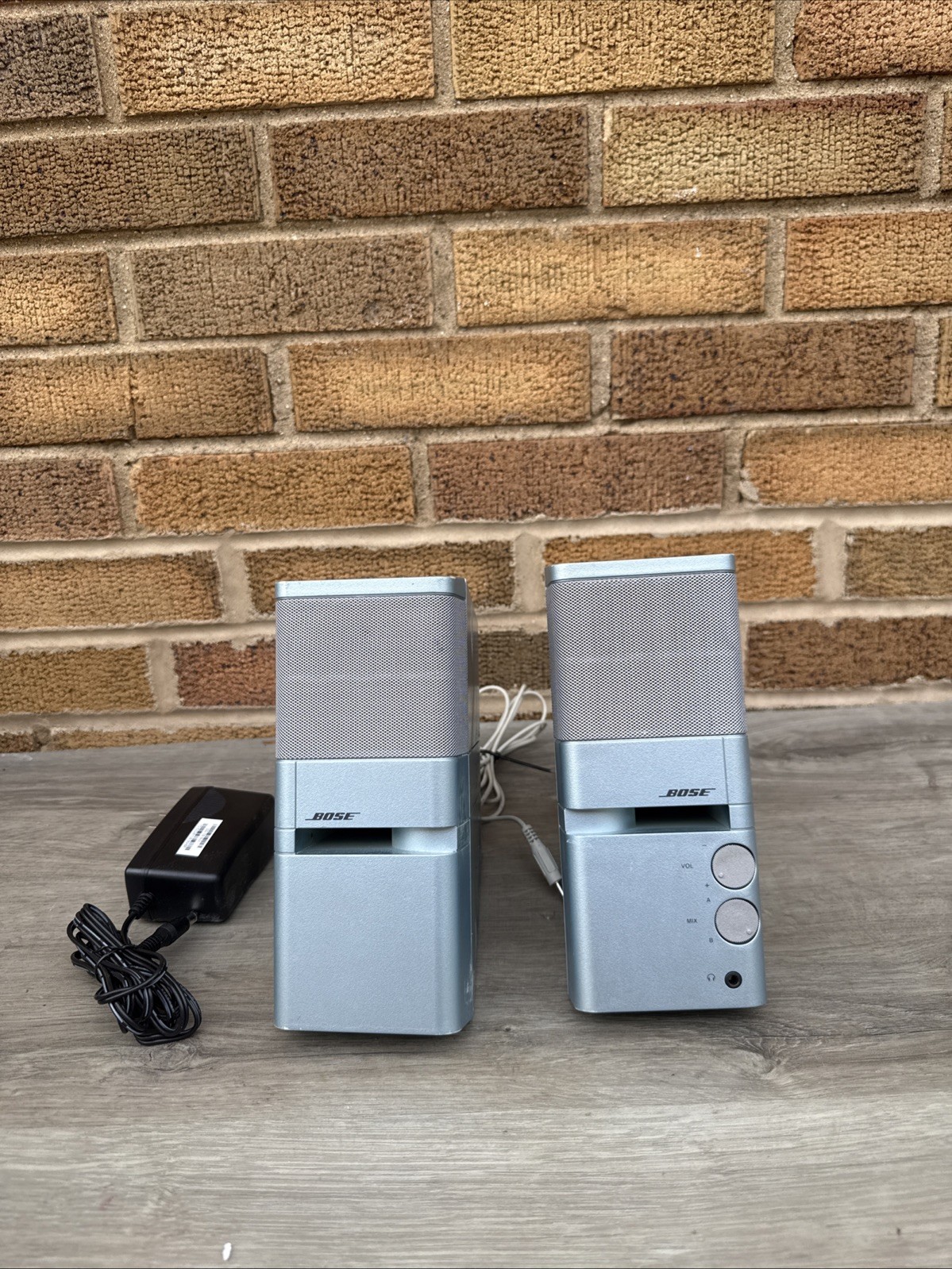 Bose MediaMate Computer Speaker Pair Ice Blue W/ Power Adapter , Tested/Works