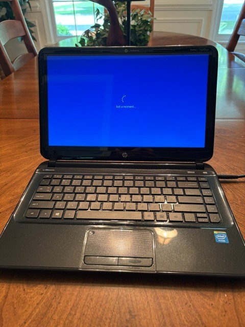 HP Pavilion TouchSmart 14-b109wm 14" Laptop 8GB RAM 500GB HDD Win 10 Touchscreen