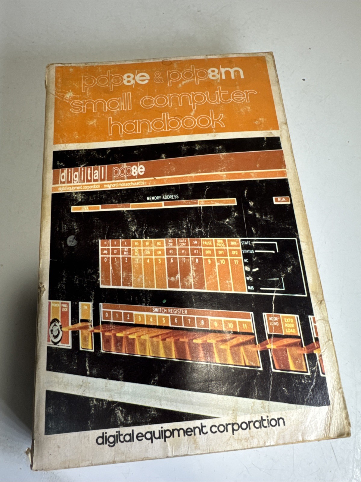 1972 Digital PDP 8/e 8m 8f Small Computer Handbook DEC Digital Equipment Corp