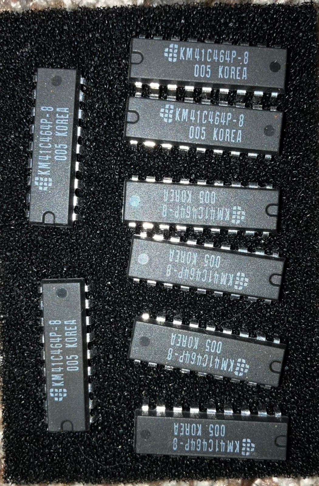 Vintage IC Chip Lot - National Semi INS8250N-B, Samsung DRAM, Motorola - 11pc