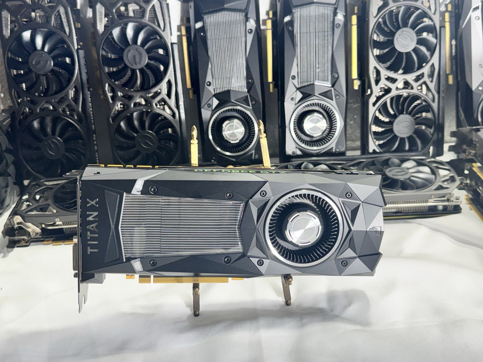 NVIDIA TITAN X 12GB GDDR5X Graphics Card 900-1G611-2500-000 PG611.Excellent.