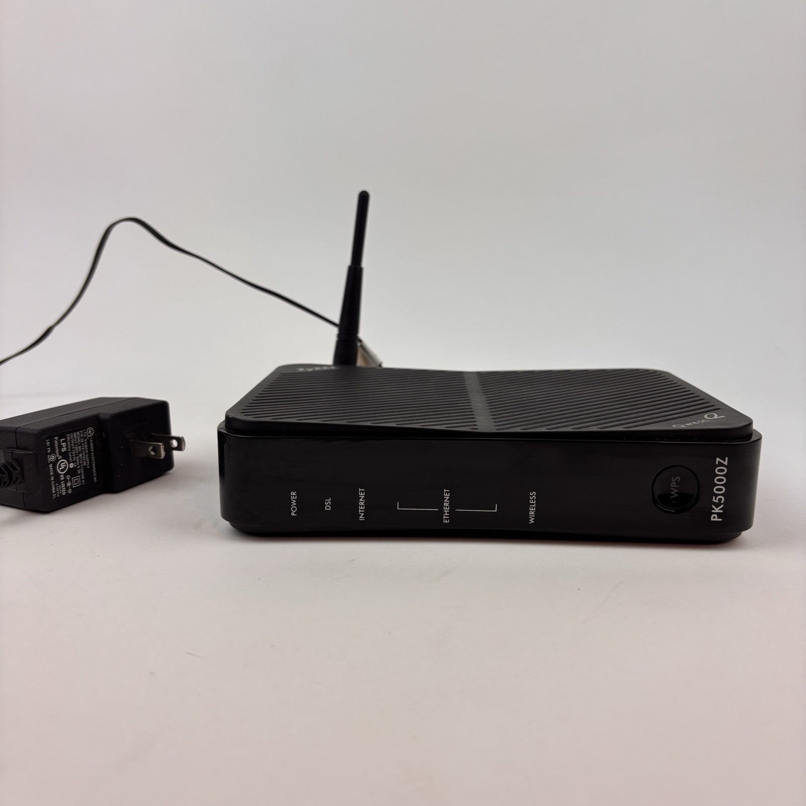 QWEST ZYXEL PK5000Z Wifi 4-Port Modem Router w/ AC Power Adapter Works