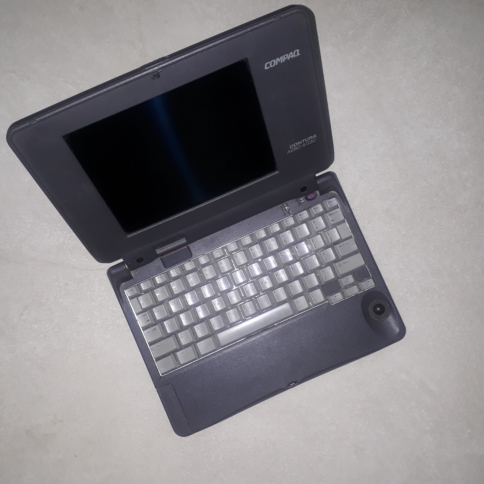Rare Vintage Compaq Contura Aero 4/33C | i486SX-S | Retro Collectible Laptop