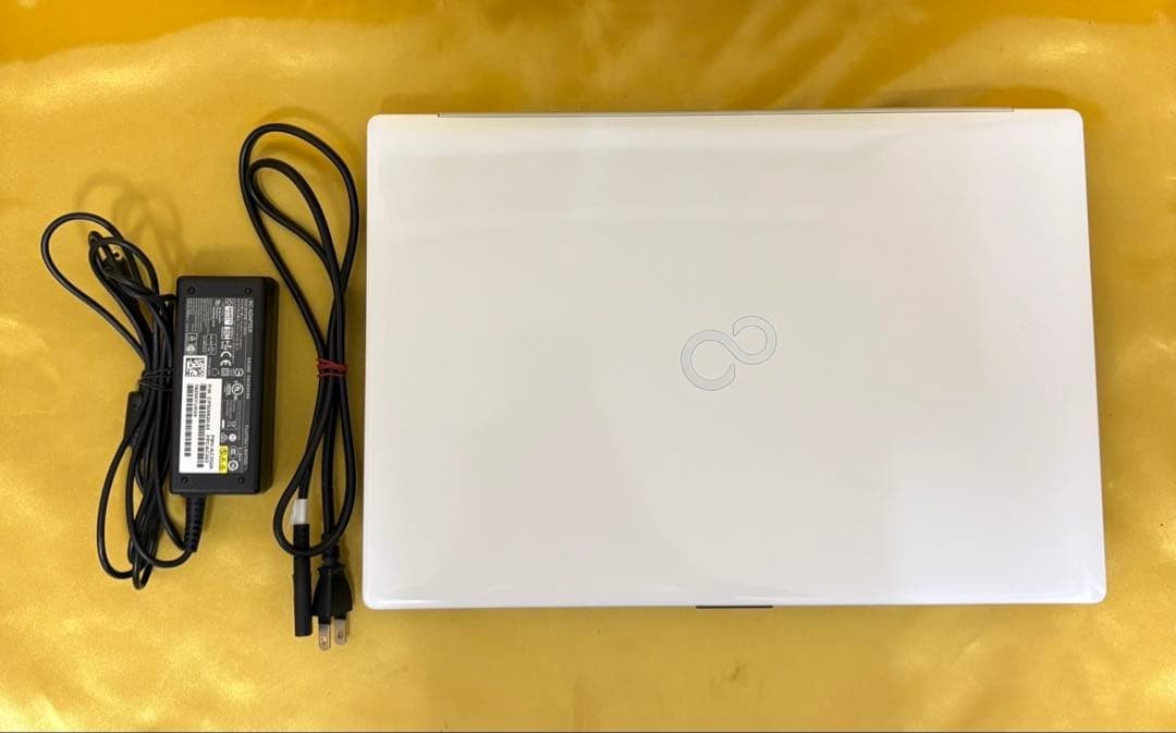 Fujitsu Lifebook AH50 D3 Laptop Core i7 4GB RAM 256GB SSD Windows 10