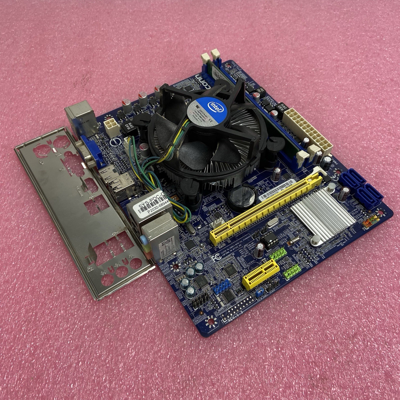 Foxconn H61MXE Motherboard Intel Pentium G2030 3GHz 4GB RAM w/IO Shield