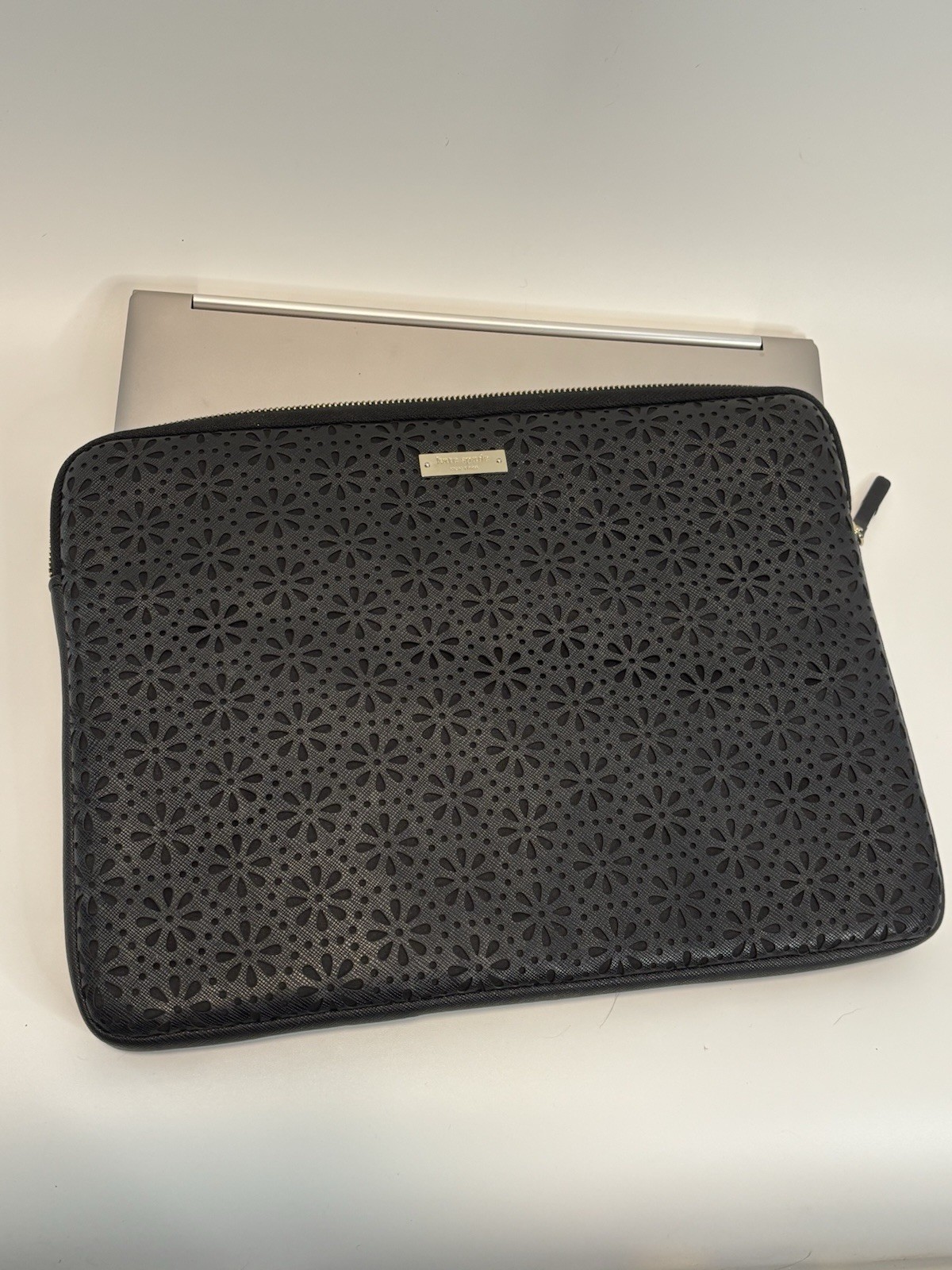 KATE SPADE ($129) Black Floral Cutout Laptop Sleeve AUTHENTIC