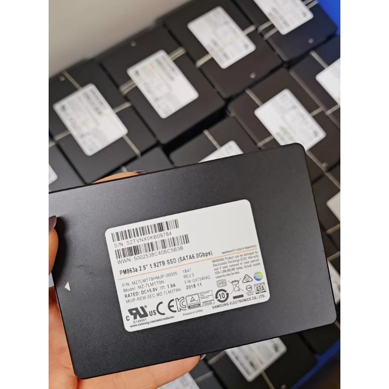 Samsung SSD 960GB SM863a MZ-7KM960N MZ7KM960HMJP-00005 GXM5304Q SATA6Gbps 2.5"