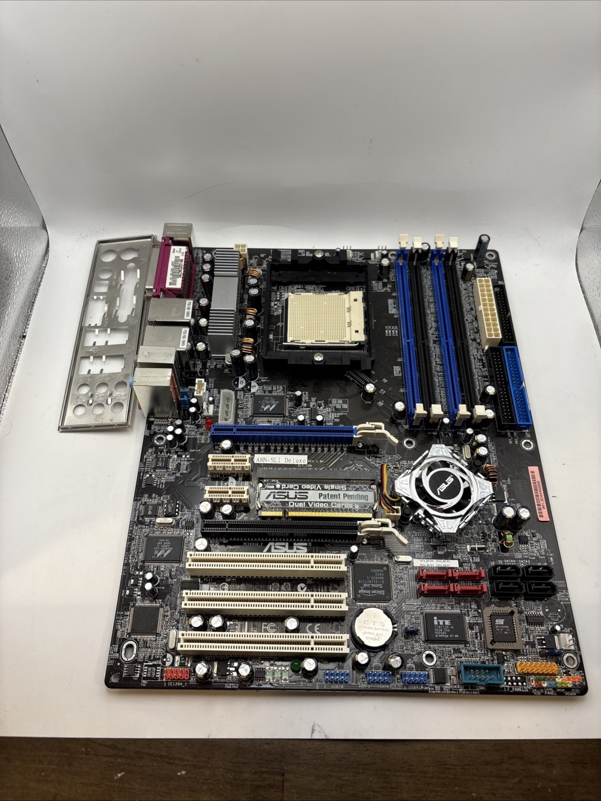 Vintage ASUS A8N-SLI Deluxe w/ Socket 939 4x DDR Ram Tested Working