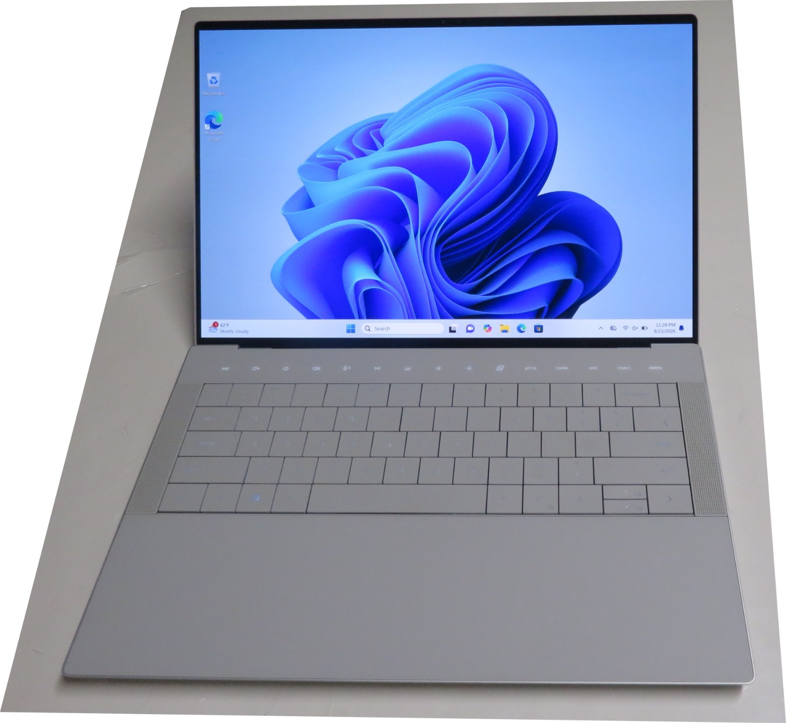 Dell XPS 14 9440 14"3K OLED Touch Ultra 7 165H 32GB RAM 1TB SSD RTX 4050 READ