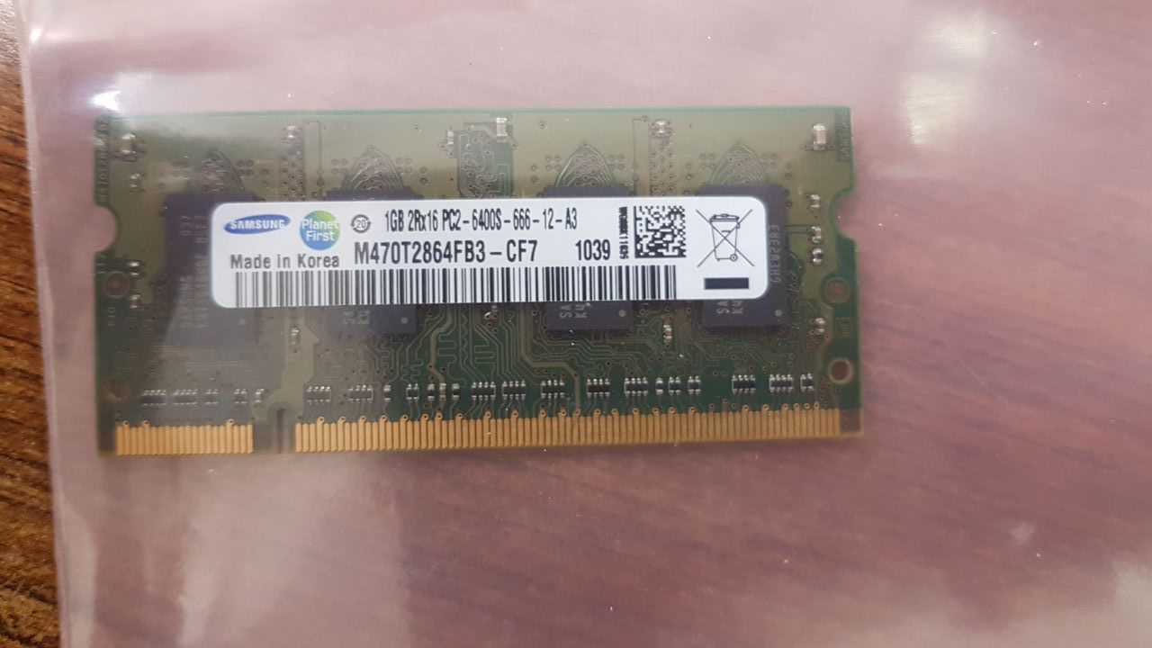 LOT OF 5 PCS. Samsung M470T2864FB3-CF7 1GB PC2-6400S DDR2 800 MHz Memory RAM