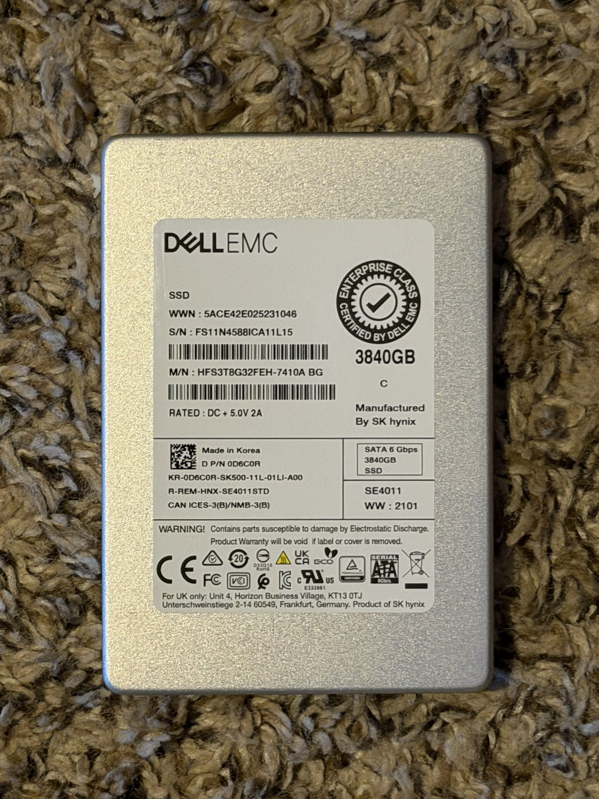 Dell EMC D6C0R 3.84TB SATA 2.5" SSD, HFS3T8G32FEH-7410A Enterprise/Server SSD