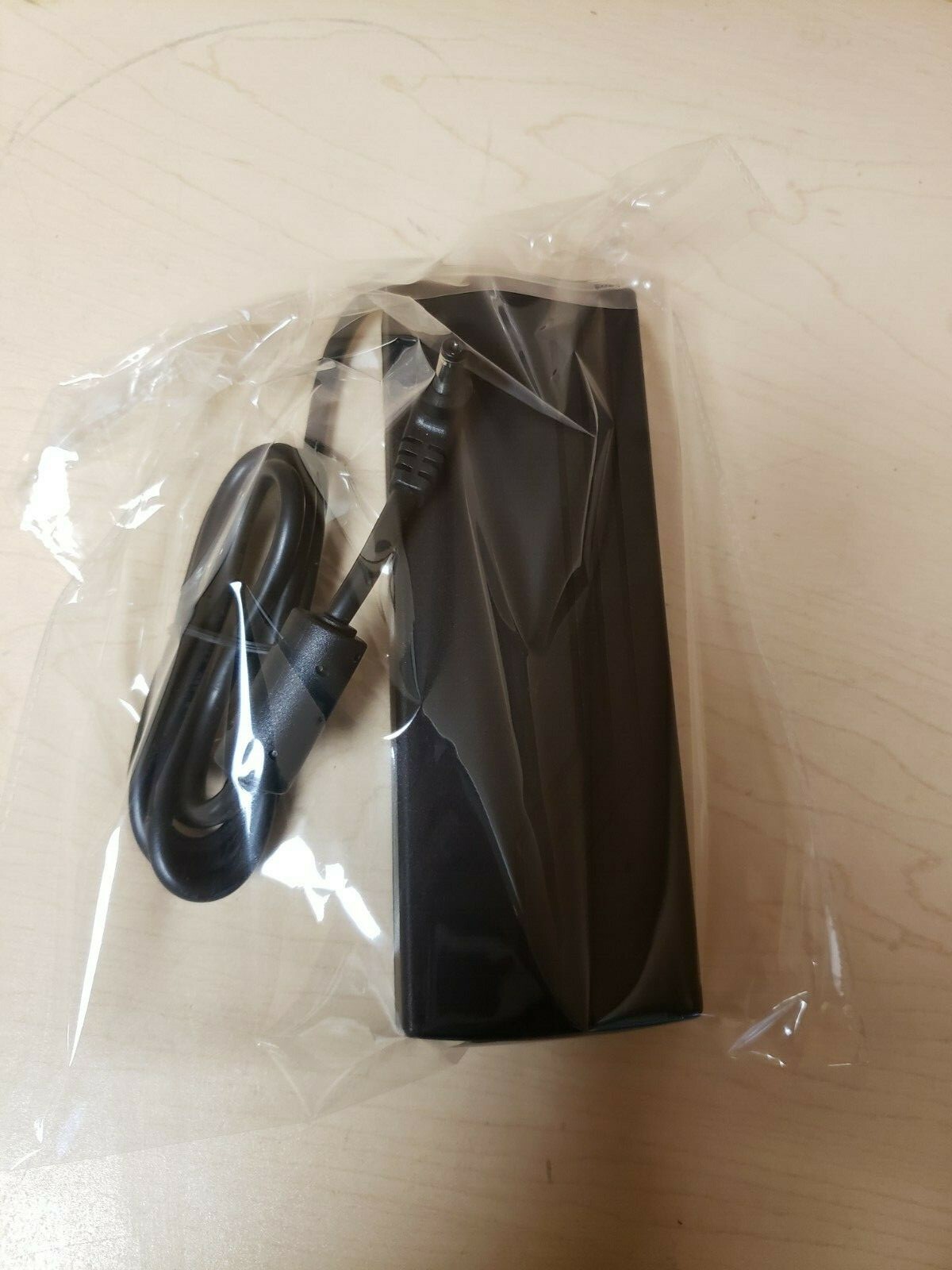 Total Micro AC Adapter for HP/Compaq 135W DR912A#ABA-TM 150W MAX 19V--7.5A