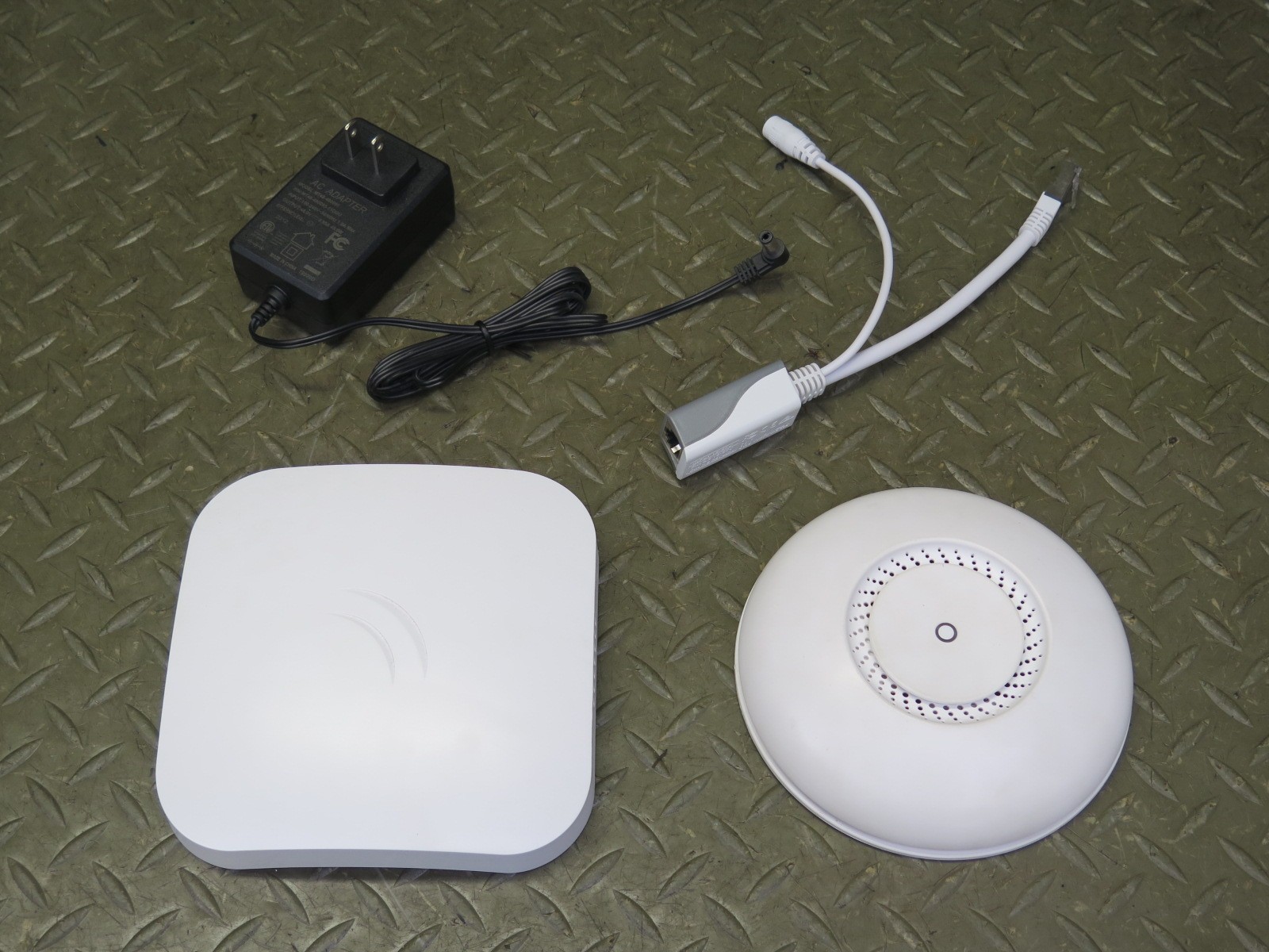 MIKROTIK CAP AC RBCAPGI-5ACD2ND WIRELESS ACCESS POINT