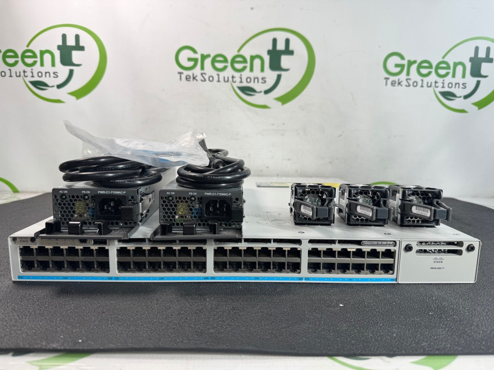 Cisco Catalyst C9300-48UXM-A V03 48-Port UPOE mGig Switch 2x PWR-C1-715WAC-P PSU
