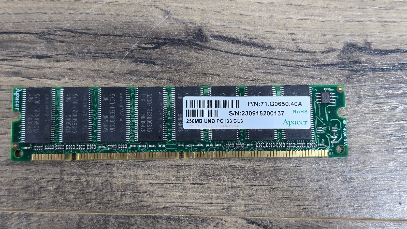 Memory, apacer p/n: 71.G0650.40A 256mb unb pc133 cl3