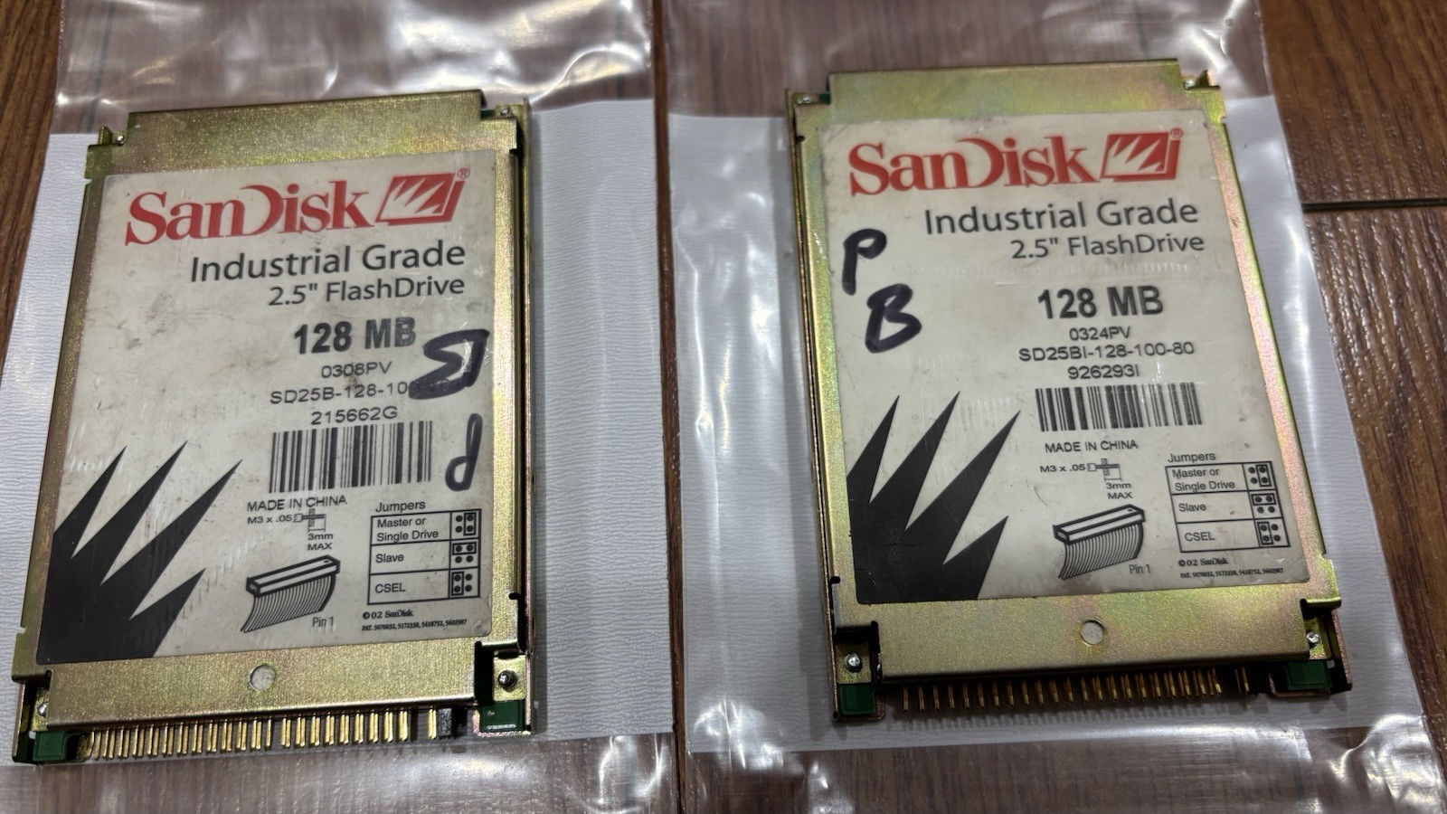 SanDisk INDUSTRIAL GRADE 128MB 2.5 IDE ATA FlashDrive SD25BI-128-100-80 No Test
