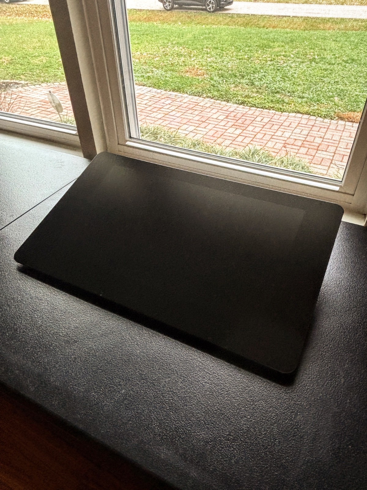 Wacom DTH2420K0 Graphics Tablet - Black