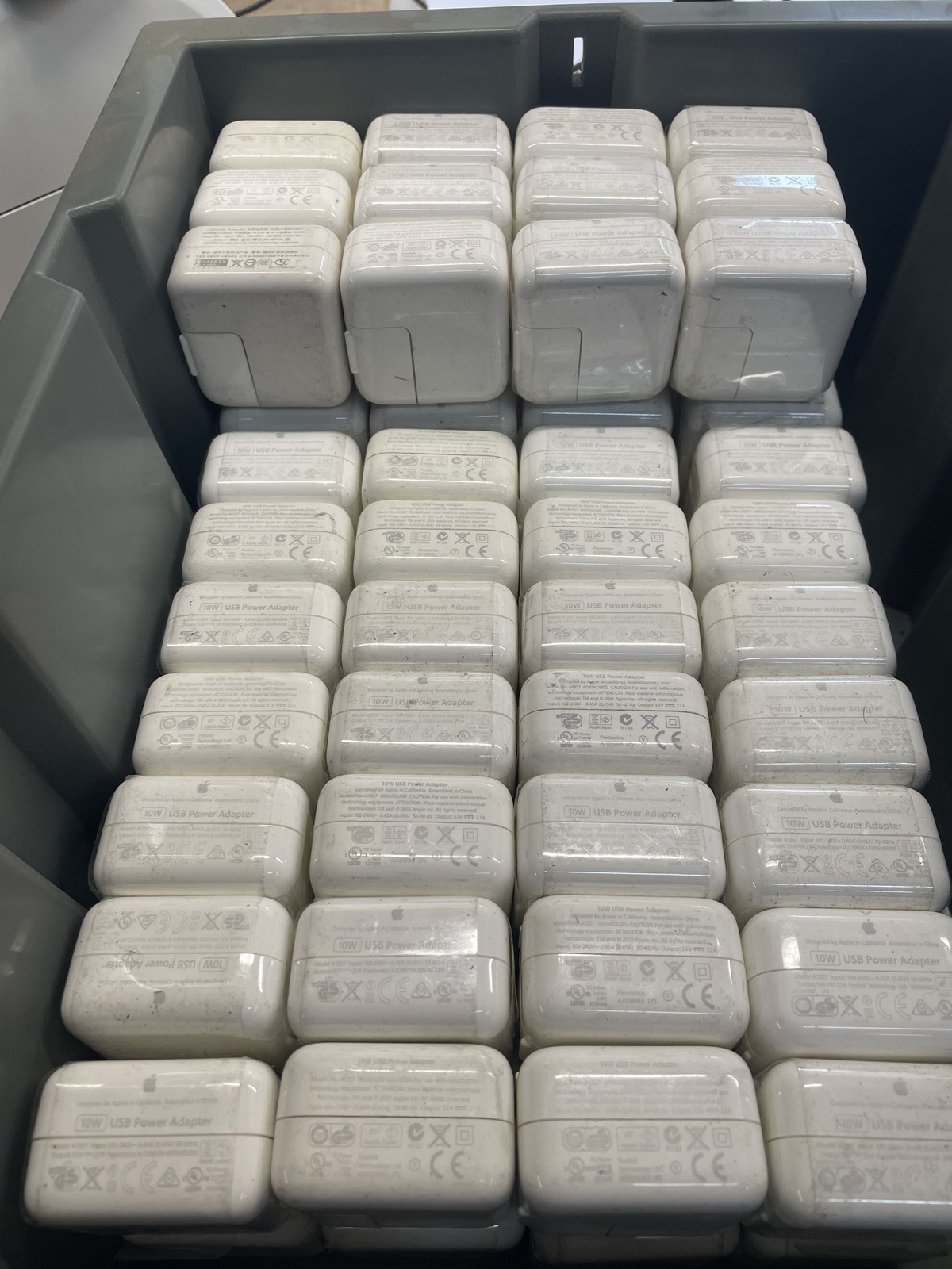 Lot of 94 - Authentic Apple 10W A1357 USB Power Adapter Charger for iPhone iPad