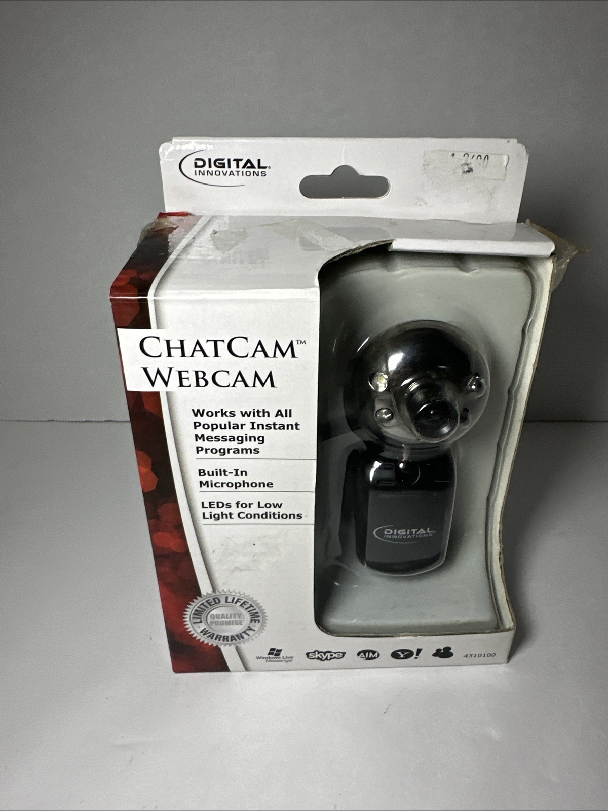 Digital Innovations Chatcam Webcam Built In Microphone LED Lights New In Box