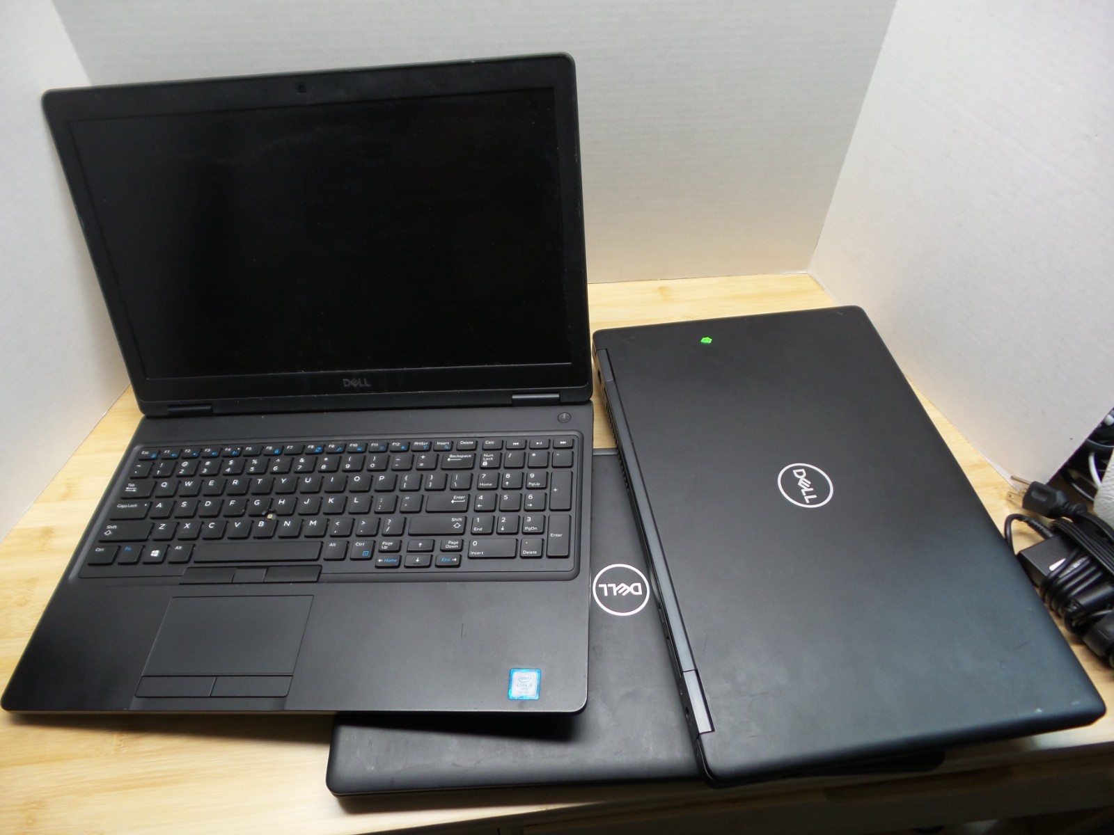 Lot of 3 🔥 DELL Latitude 5590 ✨ 15 in ✨ i5-7th Gen ✨ No RAM/SSD/Charger 👀