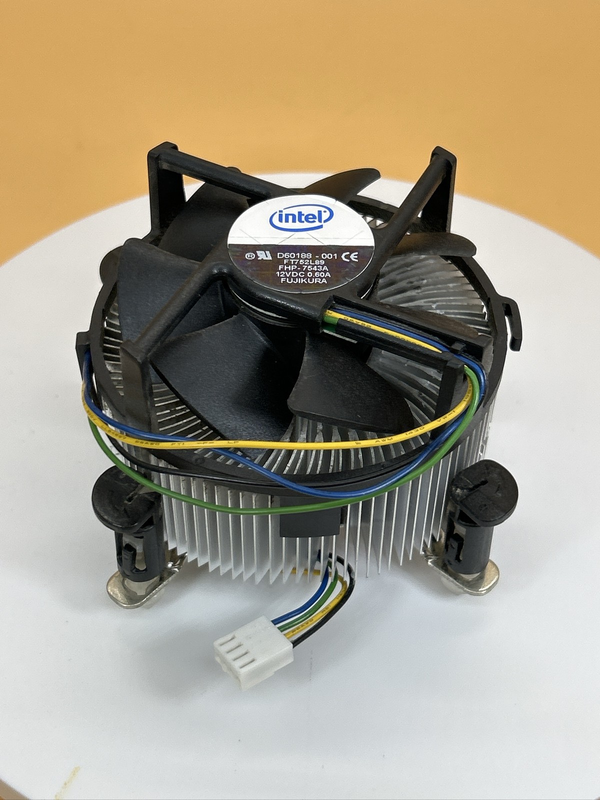 Intel D60188-001 LGA775 Copper Core CPU Heatsink Fan 12VDC 0.60A. Fujikura. 
