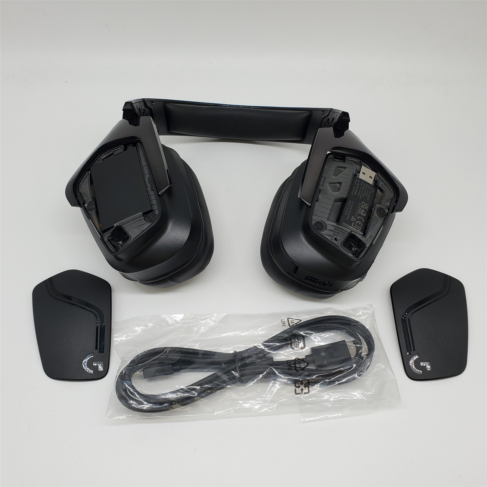 Logitech G935 Wireless DTS:X 7.1 Surround Sound LIGHTSYNC RGB PC Headset, Black