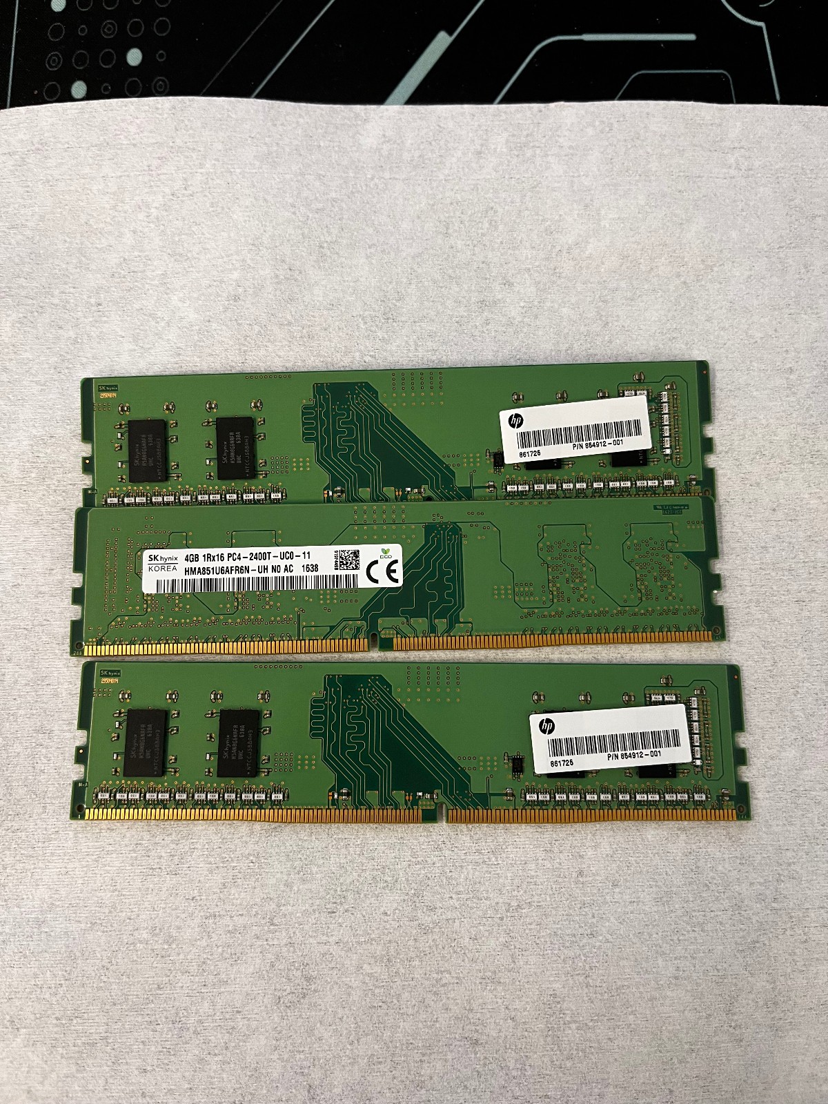 SK-HYNIX 4GB 1Rx16 PC4-2400T-UC0-11 UDIMM