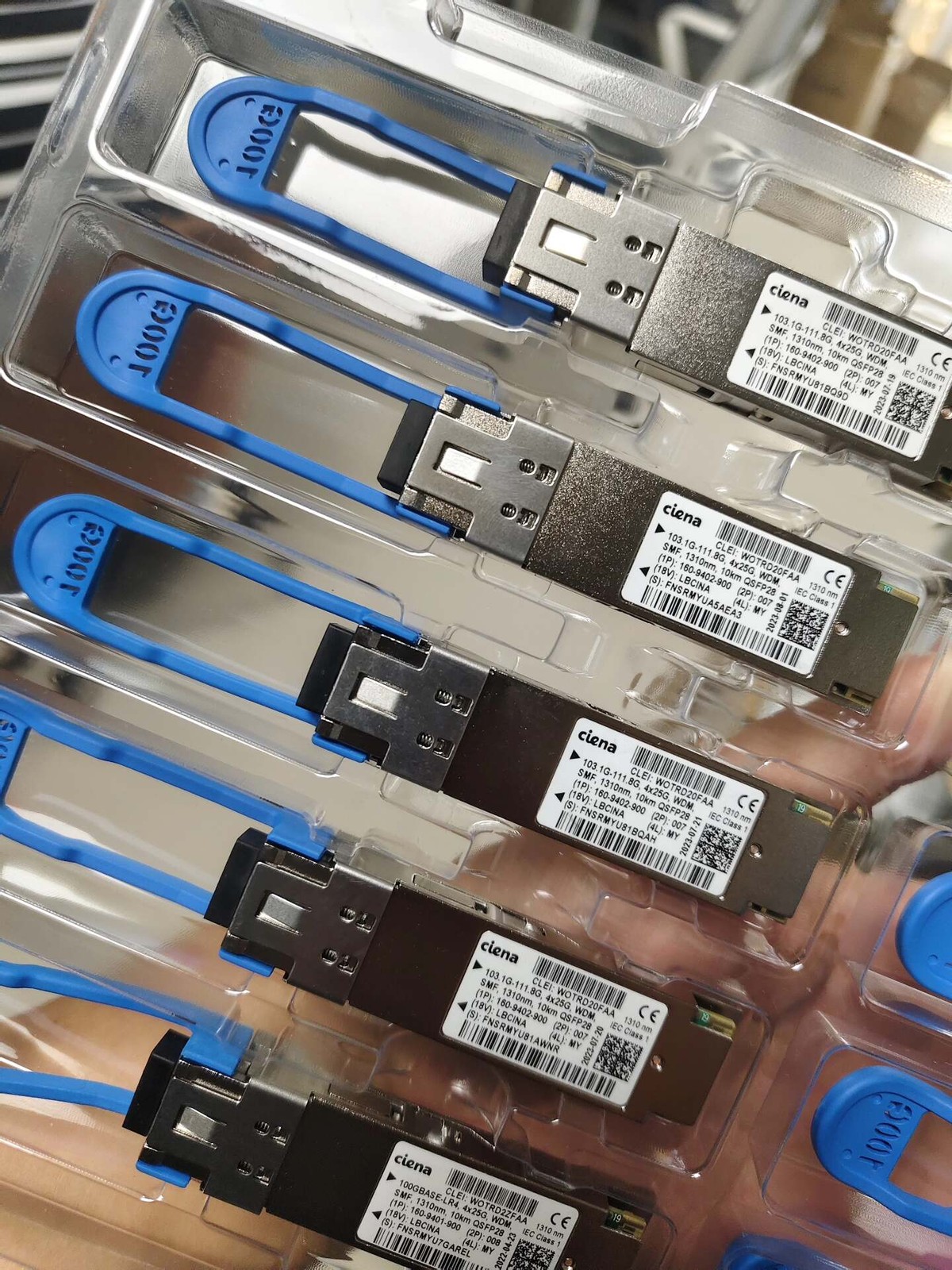 1PC CIENA 160-9401-900 QSFP28 100GBASE-LR4 4X25G WDM SMF 1310NM LC TRANSCEIVER
