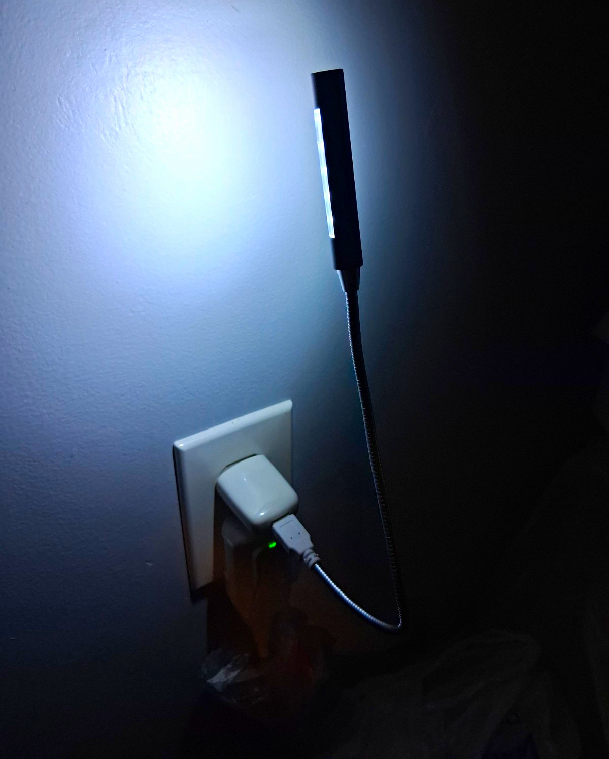Flexible Gooseneck USB Powered LED Light Lamp, USB Light w/ USB-A Connector