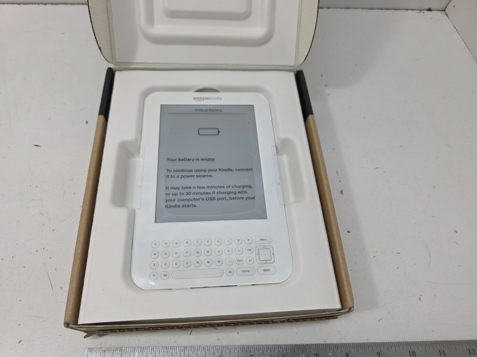 Amazon Kindle Gen 3 (2010) BRAND NEW SEALED w/ Original Box WHITE