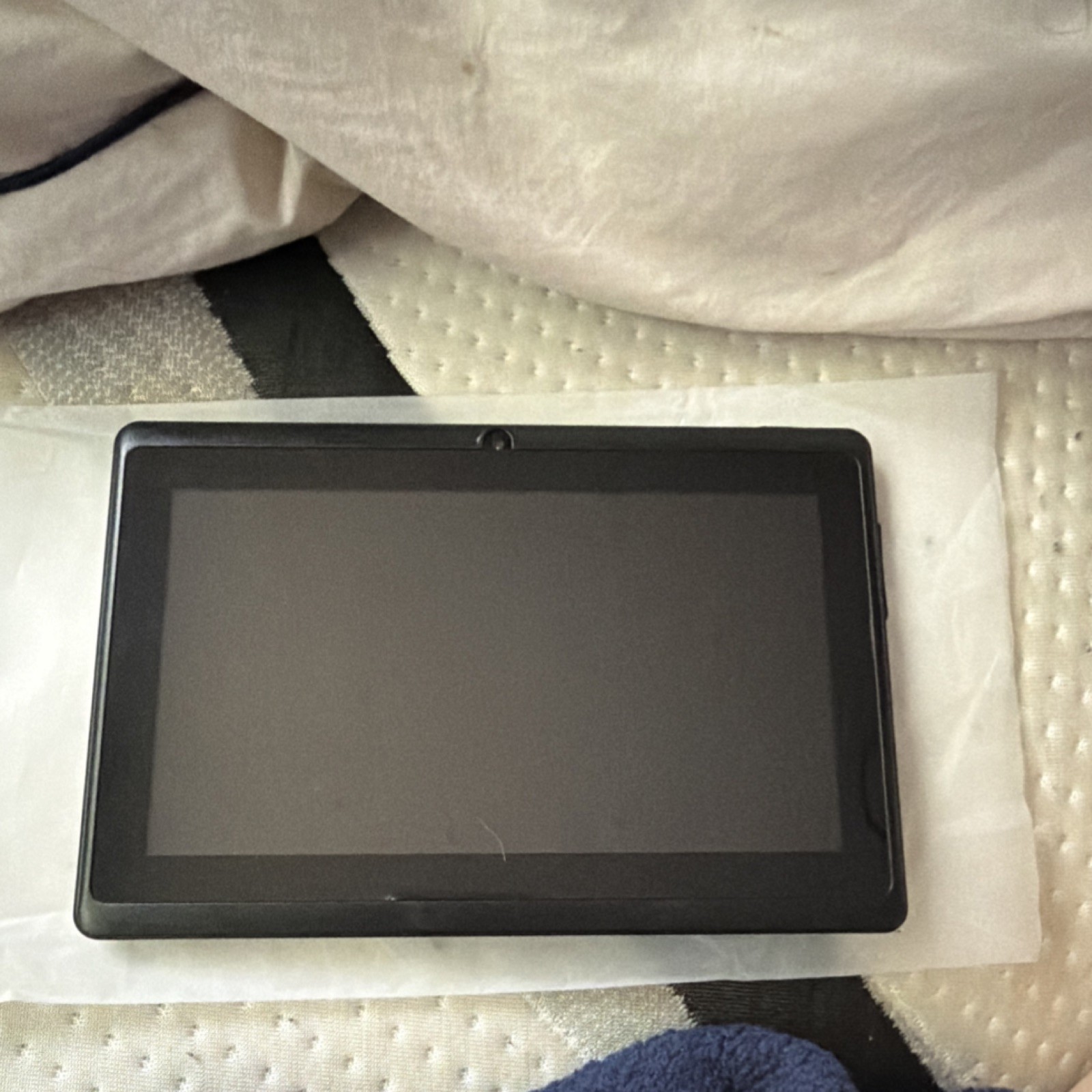 Q8 Android 12 Tablet 2GB RAM 16GB Storage Wi-Fi Bluetooth Black Model Q8