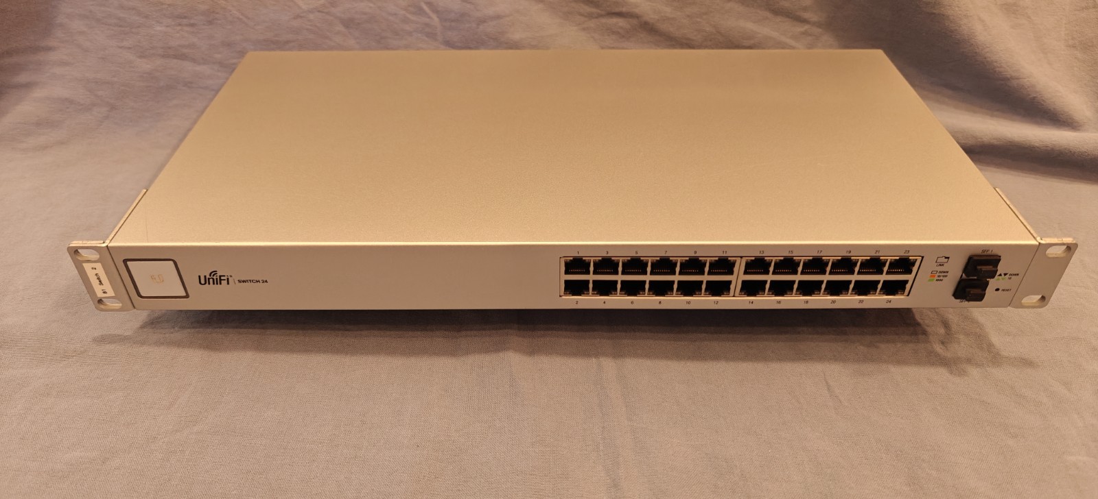 Ubiquiti UniFi US-24 24-Port Gigabit Managed Network Switch 2x SFP