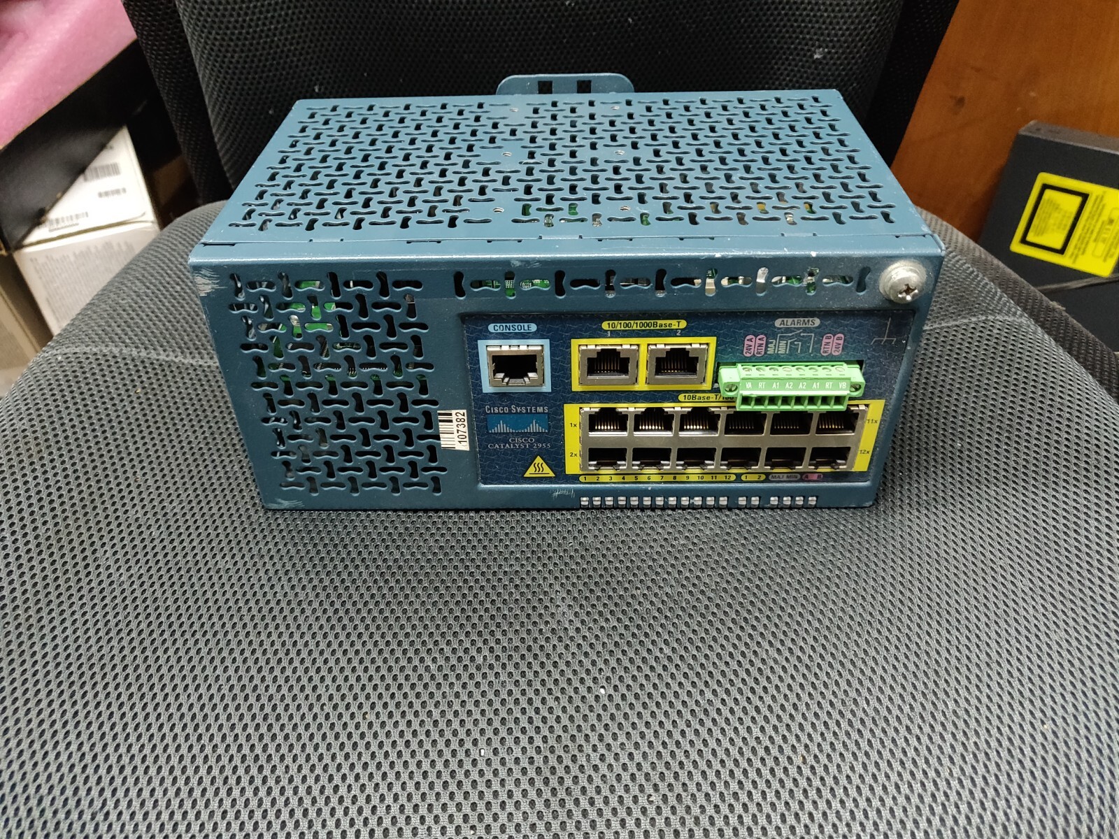 Cisco WS-C2955T-12 Catalyst 2955 Series 12-Port Ethernet Switch