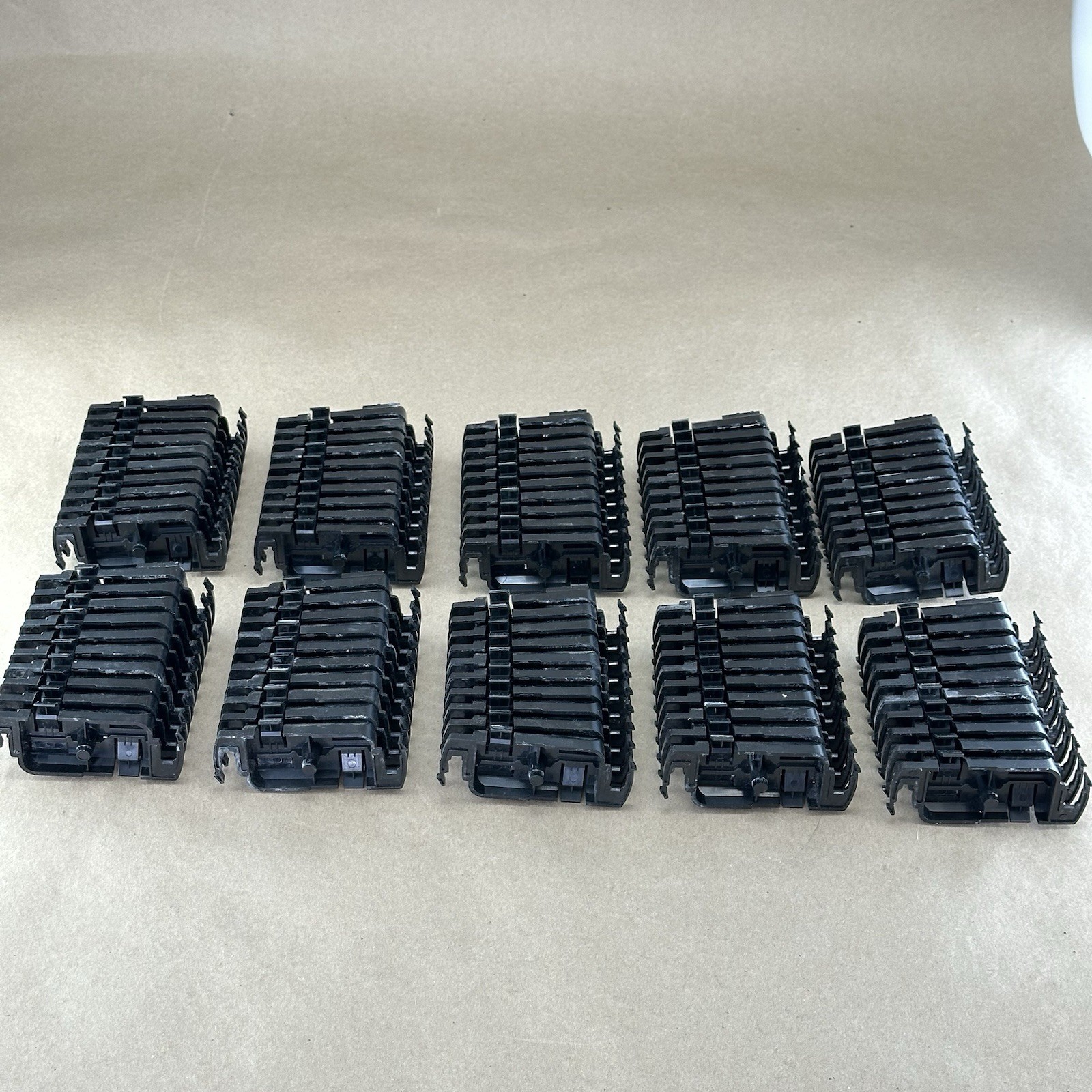 Lot of 100 HP Aruba AP-220-MNT-C1 Ceiling Rail Mounts for Aruba 200 & 300 – Used