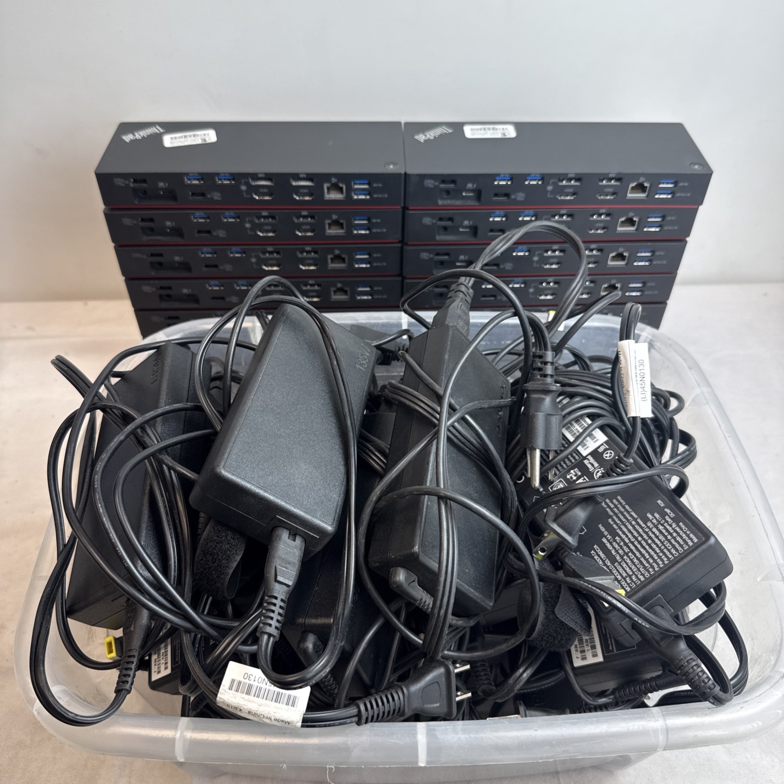 (N) Lot of 16 Lenovo 40AN ThinkPad Thunderbolt 3 WorkStation Dock w 15 a/c