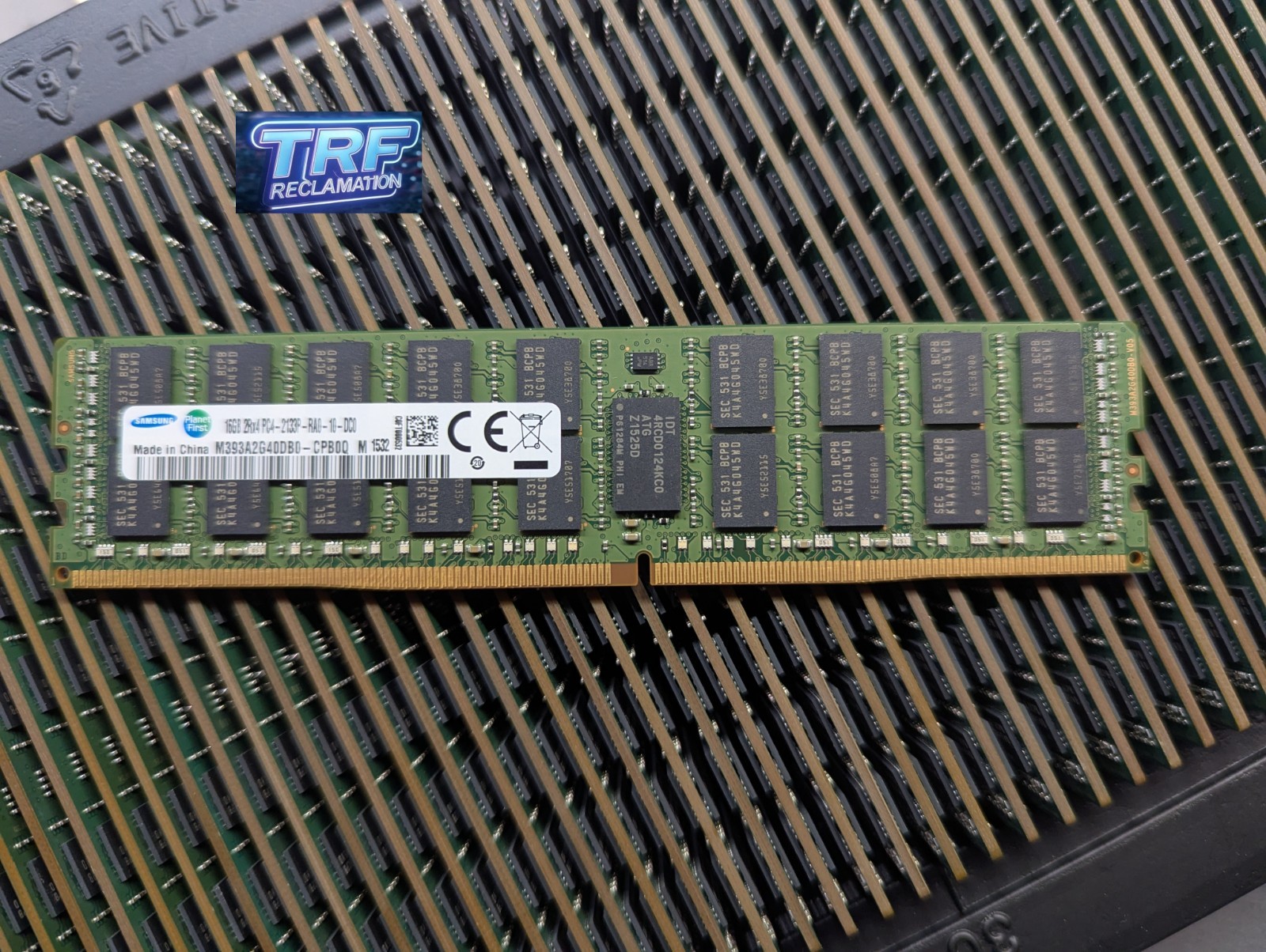 SAMSUNG M393A2G40DB0-CPB 16GB DDR4 REG [1x16GB] PC4-2133P RDIMM SERVER MEMORY