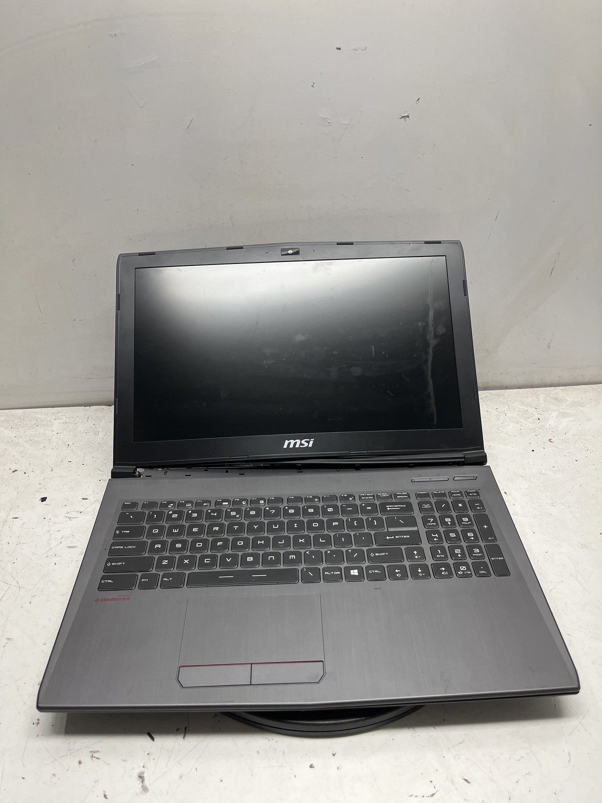 MSI MS-16JB Intel Core i7-7700U 2.8GHz 16GB NO HDD  NVIDIA GeForce GTX 1050