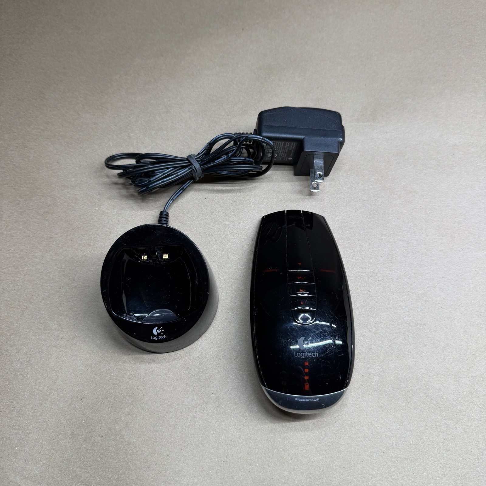 Logitech Freespace M-RBP123 MX Air Mouse and Charging Dock only No USB Receiver*