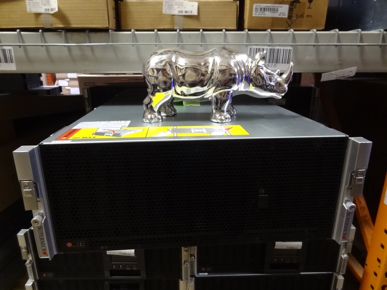6049P-E1CR60L SUPERMICRO 4U 60X3.5 SCALABLE SERVER (LGA 3647 XEON)
