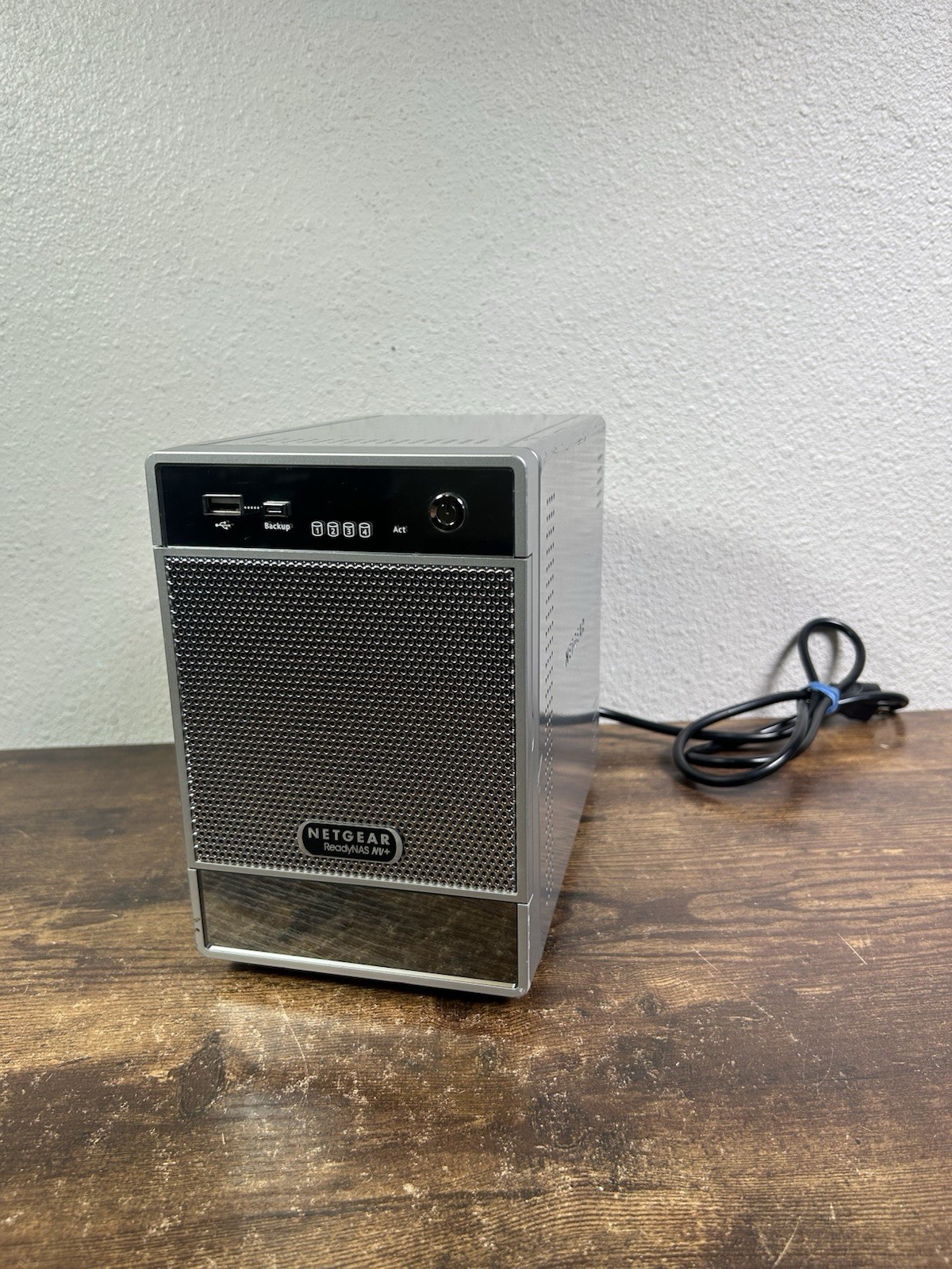 ReadyNAS NV+﻿ model RND4000v3 4X Bay Desktop Network Attached Storage
