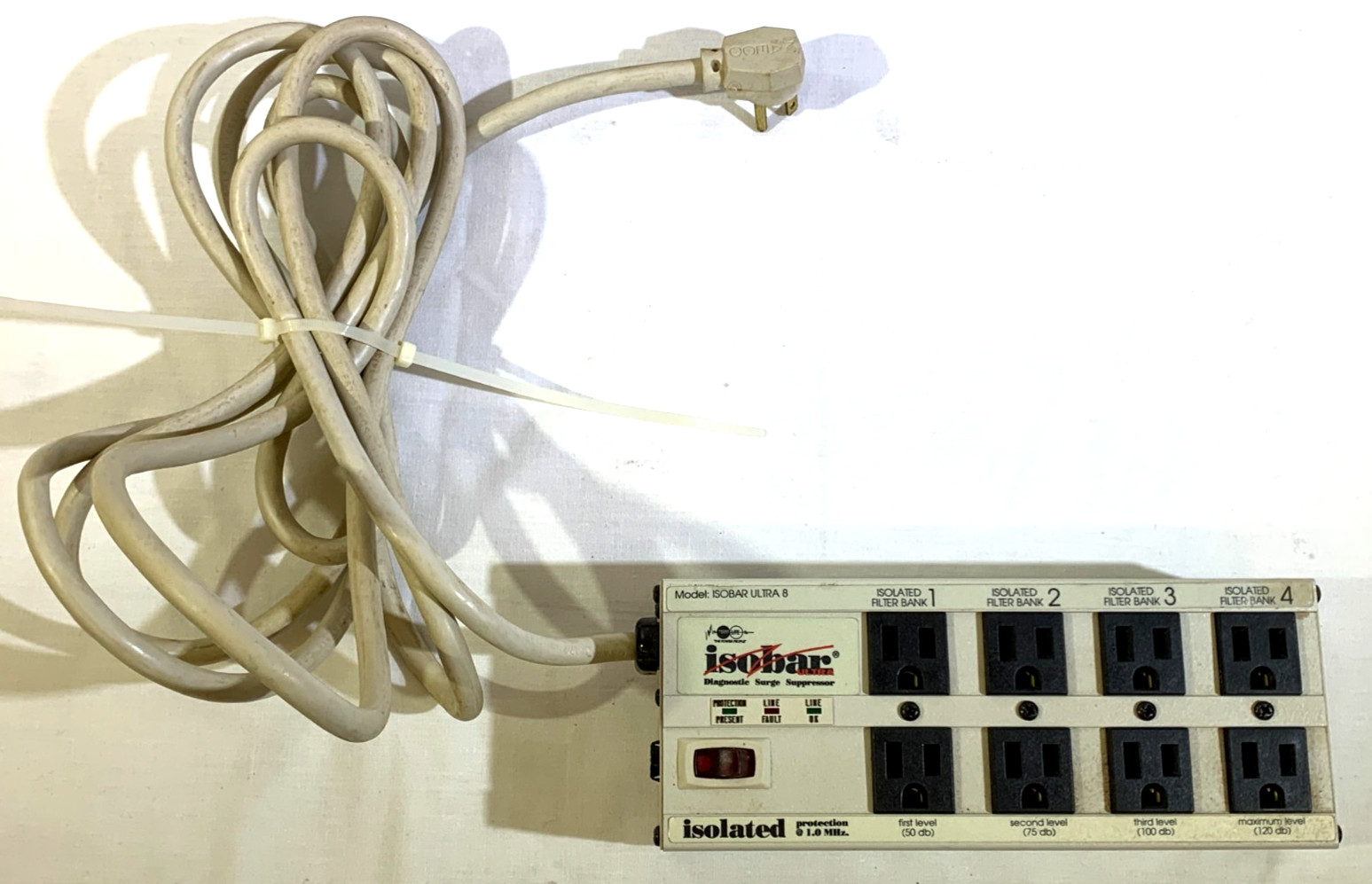 Tripp Lite ISOBAR Ultra 8 Outlet Diagnostic Surge Suppressor ~ White