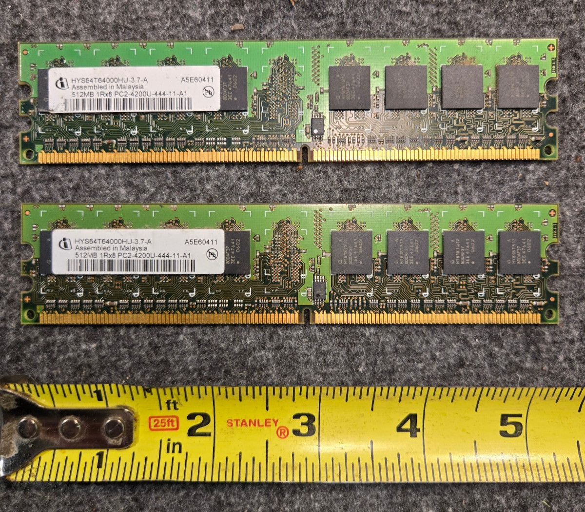 Infineon 512MB Ram DDR2-533 HYS64T64000HU-3.7-A UDIMM PC2-4200 (2 sets) memory