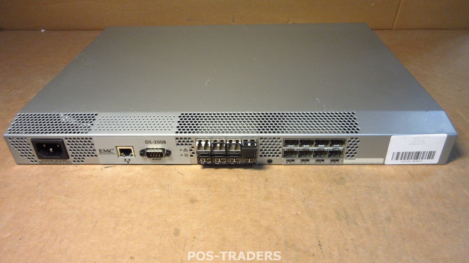 EMC Brocade DS-200B 16x Port Network Switch 100-652-024 INCL 8X SFP'S