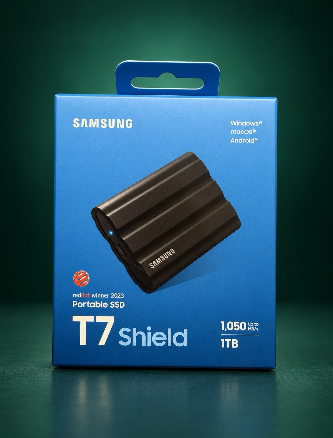 NEW Samsung T7 Shield 1TB Portable USB External SSD Black New - Sealed
