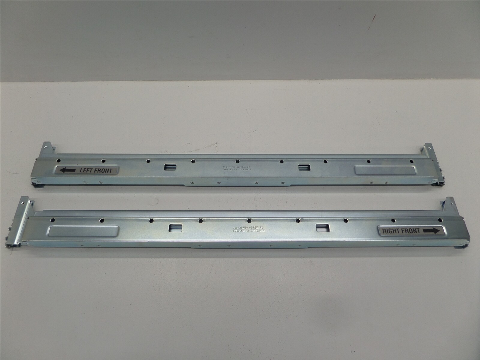 Foxconn 700-28719-02 Left & Right Server Rail Kit For Cisco UCS 5108